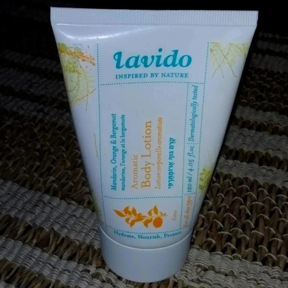 Lavido mandarin orange Bergamot body lotion 4.5 oz